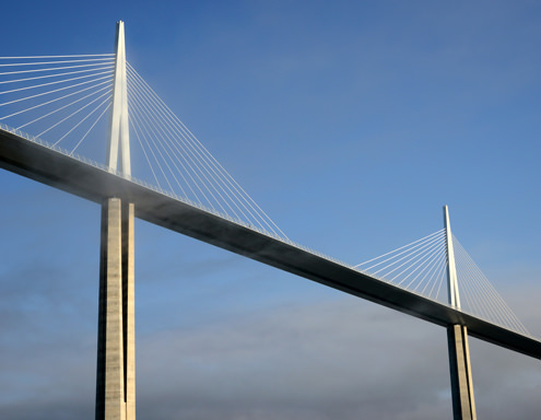 Le viaduc de Millau par Norman FOSTER